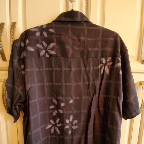 BILL BLASS HAWAIIAN SHIRT NAVY w/FLORAL PRINT M - Picture 8 of 9